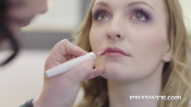 Трахнули блондинку в два ствола - #1